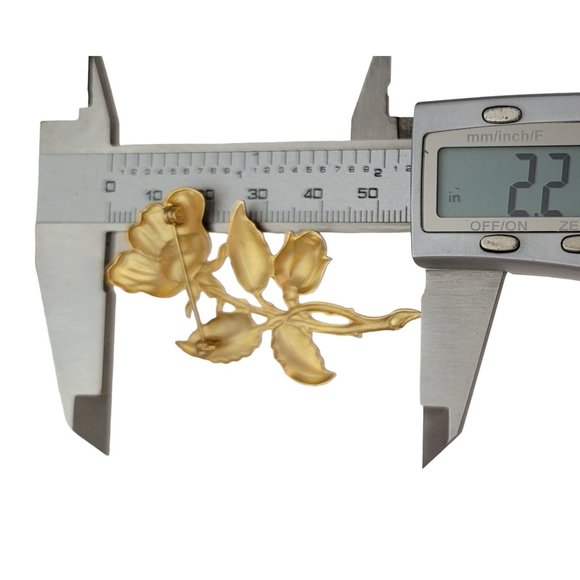 Matte Gold Tone Repousse Periwinkle Pastel Green Enamel Flower Brooch Pin E614 - Picture 7 of 8